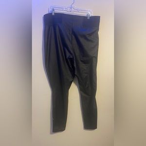 Gorgeous leather leggings Sz 1X